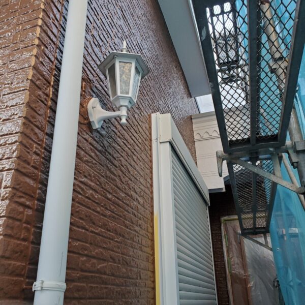 東京都立川市　S様邸　外壁塗装工事　下部外壁　仕上げ塗装