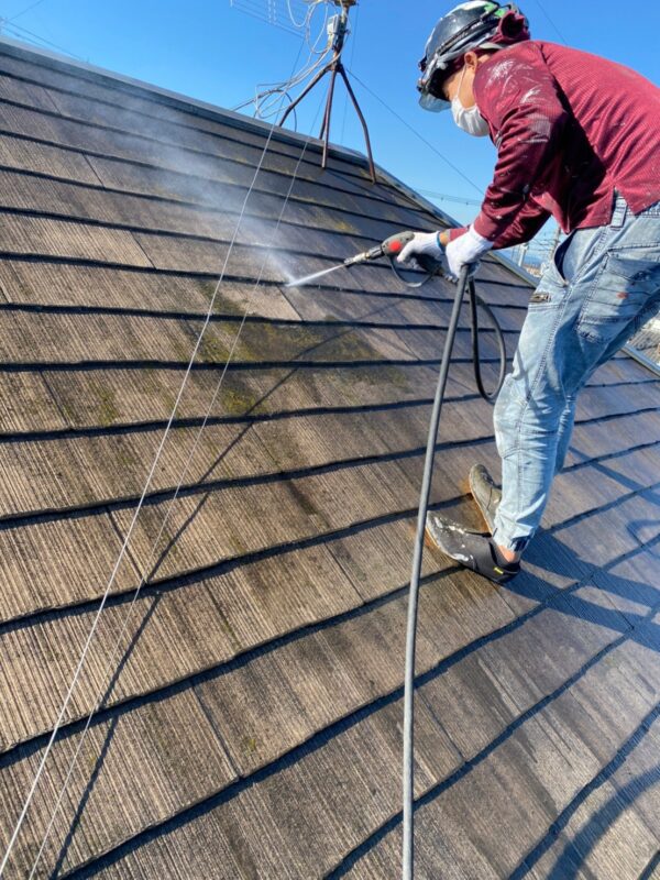 東京都立川市　Y様邸　屋根塗装工事　下地処理　高圧洗浄