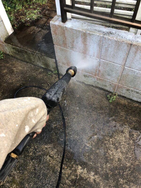 東京都国分寺市　U様邸　外壁塗装工事　下地処理　高圧洗浄