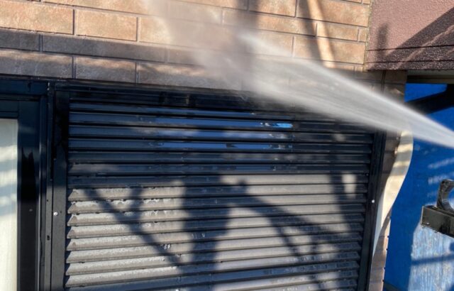 東京都立川市　Y様邸　屋根・外壁塗装工事　下地処理　高圧洗浄作業