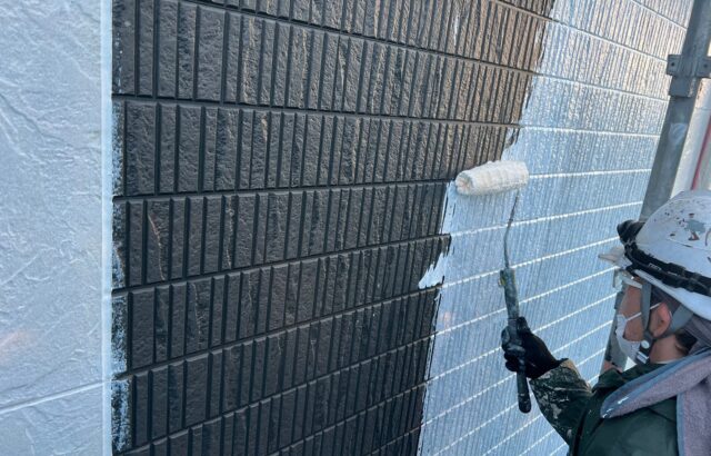 東京都国立市　Y様邸　外壁塗装工事　コーキング補修～下塗り塗装