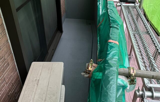 東京都立川市　M様邸　ベランダ防水工事　プライマー塗布～ウレタン防水塗装