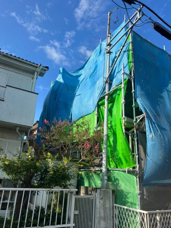 東京都国分寺市　K様邸　屋根・外壁塗装工事　足場設置～シート設置　足場が大切な理由