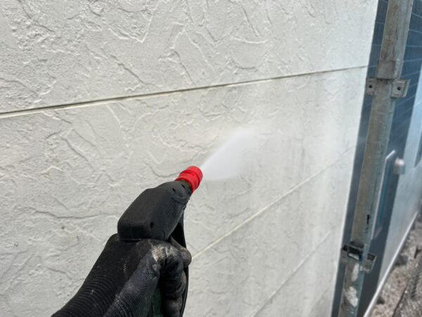 東京都立川市　U様邸　外壁塗装工事　下地処理　高圧洗浄はなぜ必要？