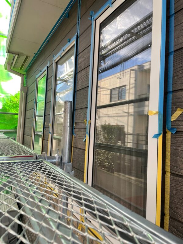 東京都国立市　Ｆ様邸　外壁塗装工事　コーキング工事　養生～コーキング充填～施工完了