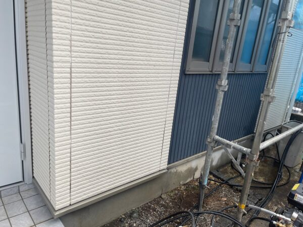 東京都立川市　O様邸　外壁塗装工事　密着性を高めるために高圧洗浄をおこないました