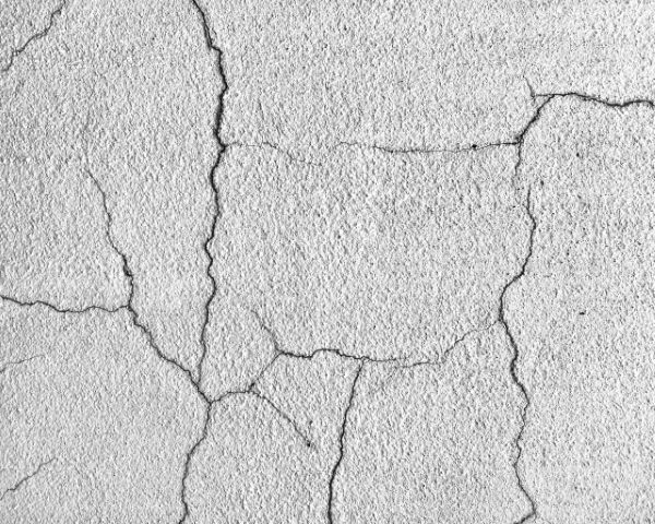 外壁のひび割れを防ぐためには？予防策について
