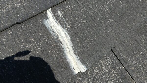 東京都国分寺市　F様邸　屋根塗装工事　屋根のひび割れを放置するとどうなる？