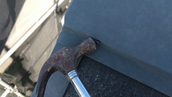 東京都国分寺市　F様邸　屋根塗装工事　棟板金補修　安全性を高めるために釘の打ち直しをおこないました！