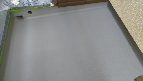 東京都国分寺市　F様邸　ベランダ防水工事　トップコート塗布で施工完了