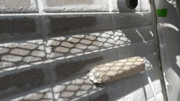 東京都国分寺市 F様邸 外壁塗装工事 下塗りの重要な役割とは?