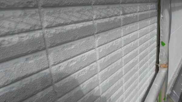 東京都国分寺市 F様邸 外壁塗装工事 下塗りの重要な役割とは?