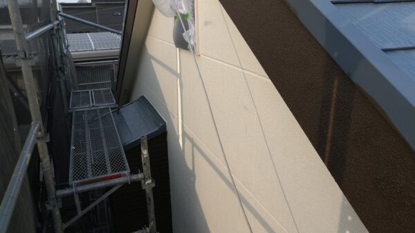 東京都国分寺市　F様邸　外壁塗装工事　上塗りで美観と耐久性を高めて完工しました！