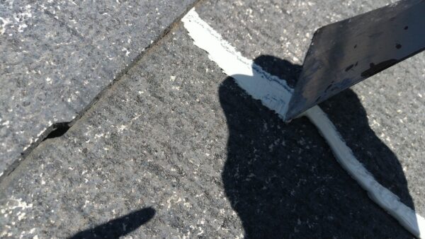 東京都国分寺市　F様邸　屋根塗装工事　屋根のひび割れを放置するとどうなる？