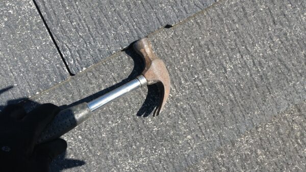 東京都国分寺市 F様邸 屋根塗装工事 縁切りをするためにタスペーサーを取り付けました!