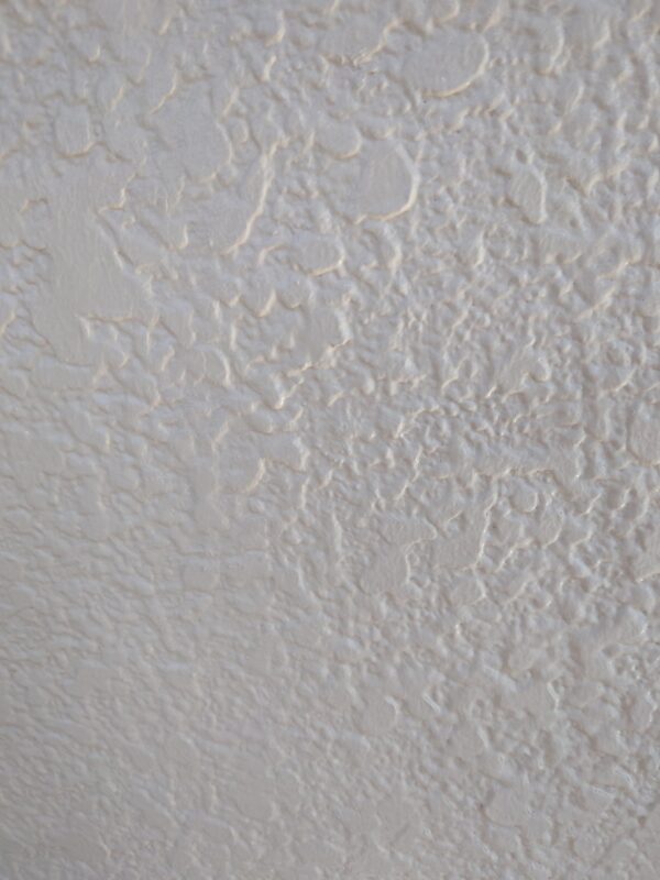 東京都国分寺市 M様邸 外壁塗装工事 ひび割れ補修 ヘアクラックも適切な補修が不可欠!