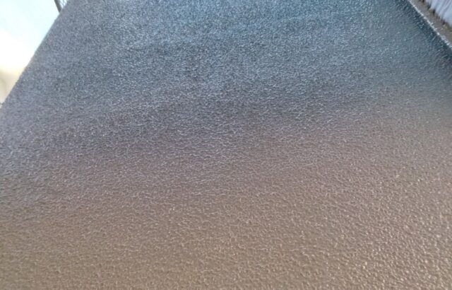 東京都立川市　K様邸　外壁塗装工事　中塗り～上塗りによって新築のような外観へ