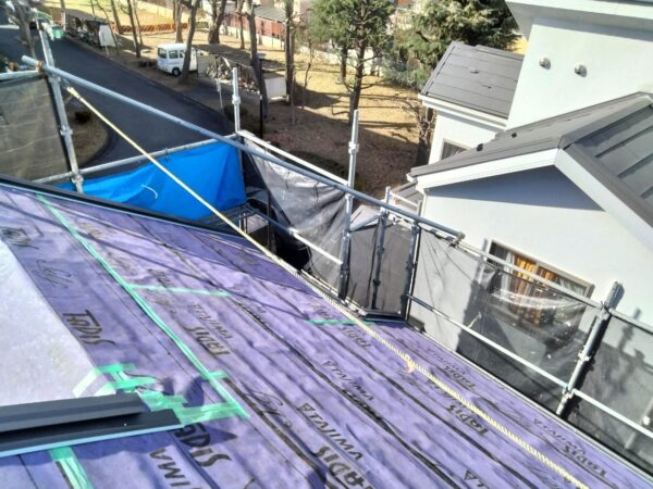 東京都立川市 K様邸 屋根カバー工事 ルーフィングの正しい施工手順とは?
