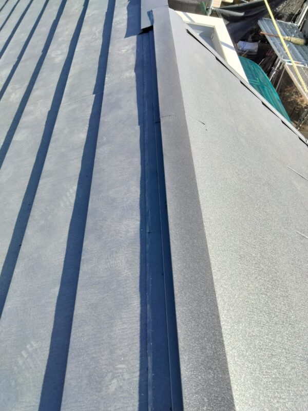 東京都立川市 K様邸 屋根カバー工事 新しい屋根材に適しているのは?