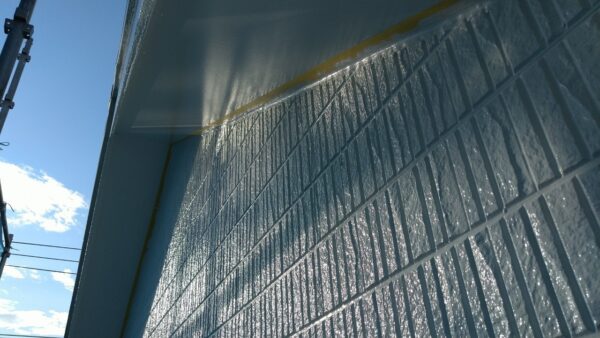 東京都国分寺市 S様邸 外壁塗装工事 中塗りと上塗りの重要性とは?