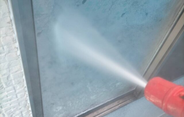 東京都国立市　H様邸　外壁塗装工事　高圧洗浄によって新しい塗料の密着性が向上します！