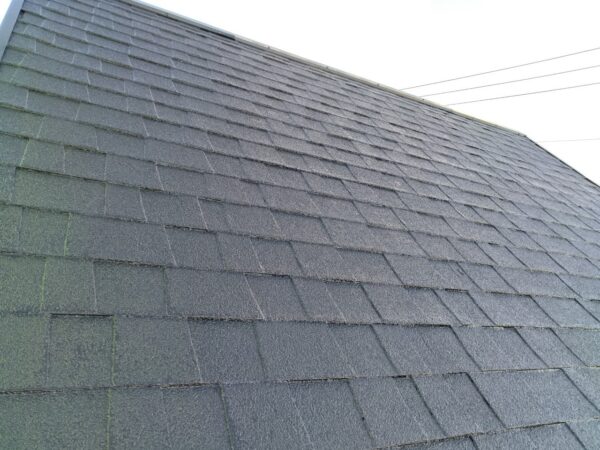 東京都国立市 Y様邸 屋根塗装工事 上塗りを終えて美しい仕上がりへ