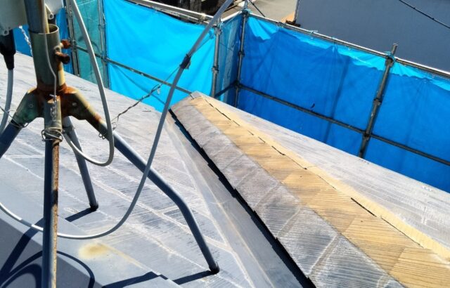 東京都国立市　U様邸　屋根工事　カバー工法のメリットは？