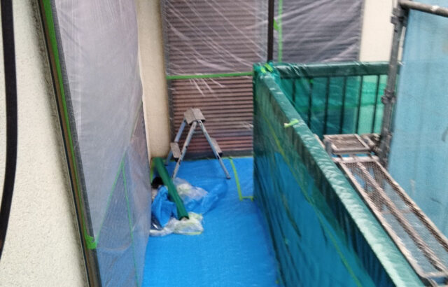 東京都国分寺市　U様邸　屋根カバー工事　金属粉の飛散を防ぐために養生は必須！