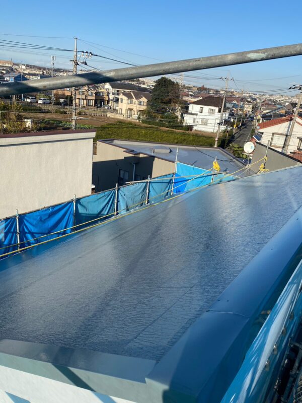 東京都国分寺市 I様邸 屋根塗装工事 3回塗装によって美しい屋根が完成