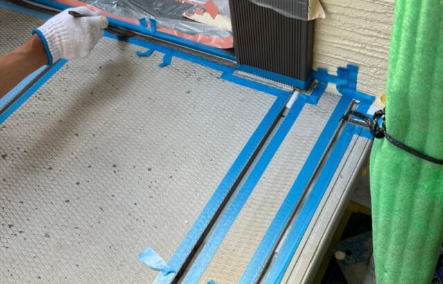 東京都国分寺市　マンション　共用廊下　シーリング打ち替え　プライマー塗布をおこないました！