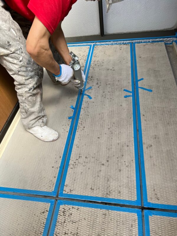 東京都国分寺市 マンション 共用廊下 シーリング打ち替えの適切な流れ